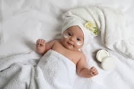Pourquoi acheter ses produits bébé en parapharmacie en ligne ?