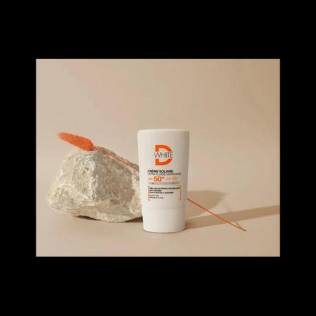 DWHITE CREME SOLAIRE MATIFIANTE SPF50+ PEAUX MIXTES A GRASSES 40ML prix Maroc